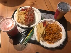 -蓝精灵乐园·世茂精灵之城主题乐园