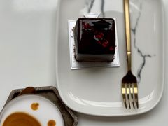 flat&nbsp;White-UNI UNI(环亚凯瑟琳店)