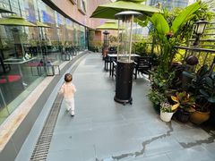 -深圳富苑皇冠假日套房酒店