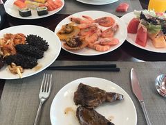 -荣誉国际酒店-云顶旋转餐厅