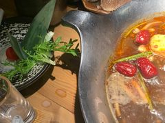 -湊湊火锅·茶憩(杭州湖滨银泰in77店)