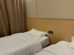 -初禾Film·Apartment(深圳福田岗厦地铁站店)