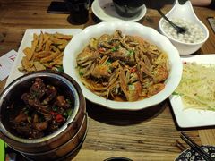 毛蟹煲-朋友圈概念餐厅(象山万达广场店)