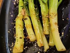 扒西兰苔香松-曼乐辰餐厅(中庚漫游城店)