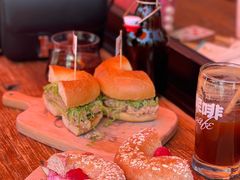 -Catch Bagel(芳草地店)