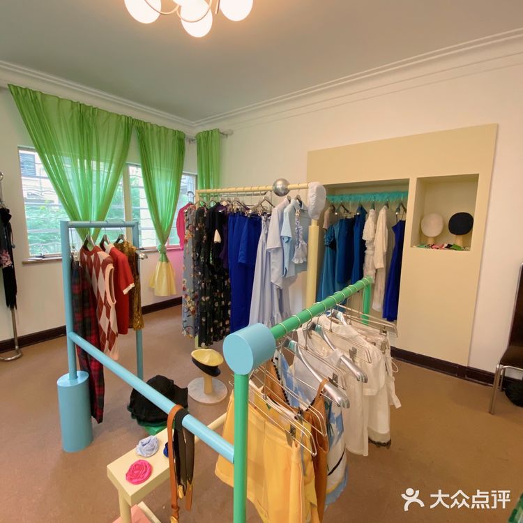 魔都新店｜超个性的设计师品牌superr showroom
