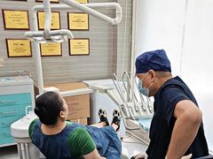 -上海仁爱医院口腔科 · 种植