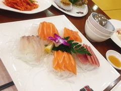 -青瓦餐厅·生鱼片·韩园烤肉(西塔店)