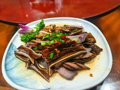 -小小饭店·休闲农庄·安吉松树林里的农家菜