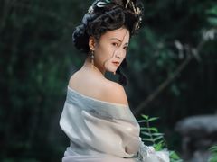 -翩若国风汉服体验馆
