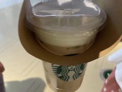 燕麦拿铁饮品-星巴克(天津大悦城第二店)