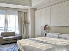 -上海漕河泾万丽酒店