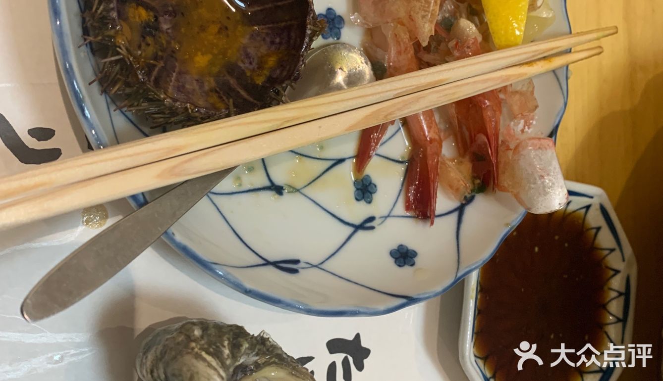 氛围营造的很好，搞笑的是我一直没找着大门