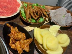 -四小区火锅·巷子里的重庆火锅(花照壁店)