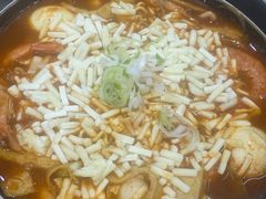 -三清洞摩西韩式年糕火锅(威高广场店)