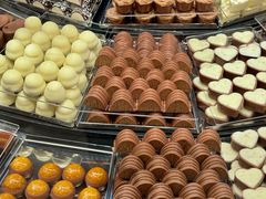 -Laderach 莱德拉(上海环贸iapm店)