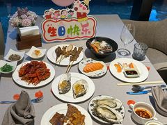 -广州万富希尔顿酒店·感趣自助餐厅·金秋蟹宴生蚝海鲜刺身