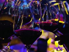 红酒-胡桃里音乐酒馆(环亚凯瑟琳广场店)