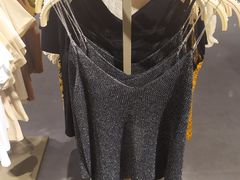 -URBAN REVIVO(佛山南海万达广场店)