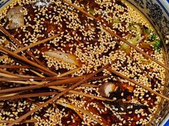 钵钵鸡-大众跷脚牛肉馆·非遗传承单位(峨眉山店)