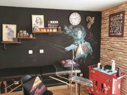 -Black Tattoo Studio