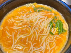 -银米·云南传统过桥米线(双廊黑金冠店)