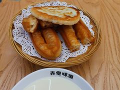 -弄堂咪道-饭香·面香·馄饨香(汇锦广场店)
