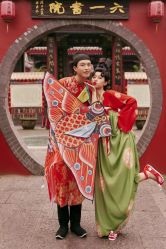 -伯爵婚纱摄影(光谷店)