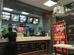 -华莱士·全鸡汉堡(光华路店)
