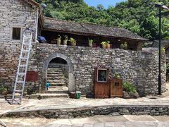 -高荡千年布依古寨旅游景区