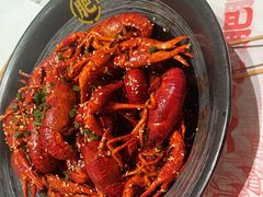-肥肥虾庄·金牌油焖大虾(汉口城市广场店)