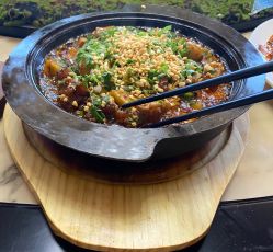 凉粉烧猪手-鸿涛阁宴会中心