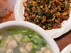 -茅屋大酒店