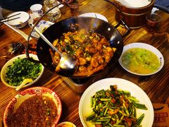 -富正毅三下锅(体育馆店)