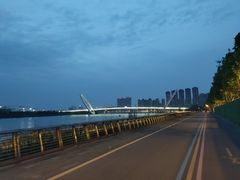 -南京眼步行桥