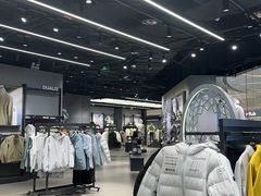 -迪桑特DESCENTE(青岛山东路万象城店)