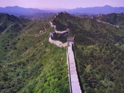 点击看大图 -翱翔飞越地平线