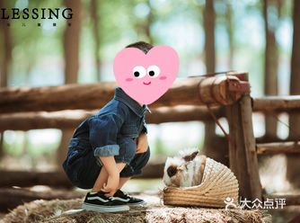 宝贝3岁照选择的外景，他们家服务特别好，客服会提前安