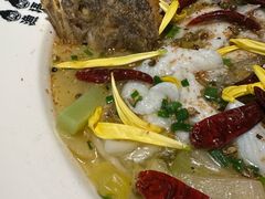 -渔语鱼酸菜鱼新川菜(来福士店)