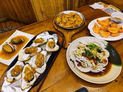 -老东镇啤酒屋海鲜加工·蒸汽海鲜·海鲜烧烤(台东店)