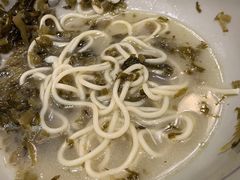 雪菜黄鱼煨面-阿莉餐厅(枣阳路店)