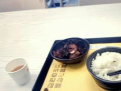 -老娘舅餐厅(黄龙体育中心店)