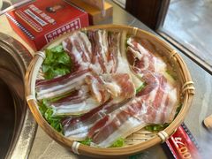 -阿婆情腊排骨火锅·野生菌季(古城旗舰店)
