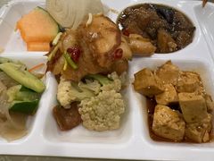 -天津波士信达奔驰4S店(卫津南路店)