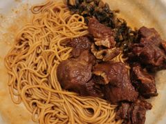 -佬钱湾仔(衣裳街店)