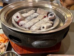 -围炉肉舍•炭烤活鳗•丹东海鲜烤肉(步行街店)