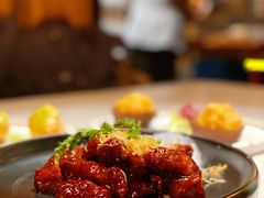 红酒泡沫牛仔粒-荟廷·晶萃(陆家嘴尚悦湾店)