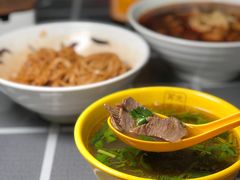 正宗牛肉汤-潘国仙耳光馄饨(黄家阙路店)