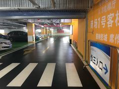 -银泰百货(厦门国贸中心店)