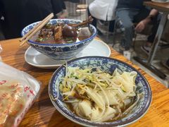 -叶新小吃店(来凤小区总店)